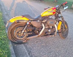 HARLEY-DAVIDSON SPORTSTER IRON 883 HARLEY-DAVIDSON SPORTSTER IRON 883