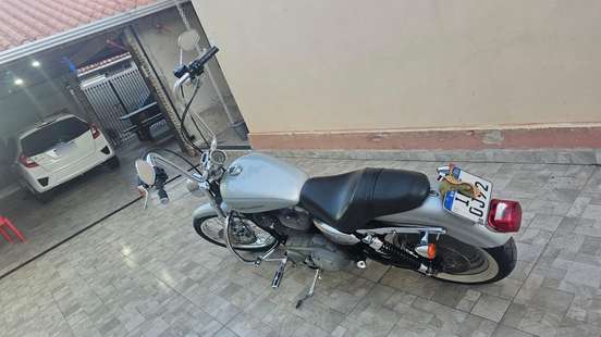 HARLEY-DAVIDSON-SPORTSTER XL 883 CUSTOM-2006