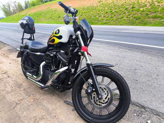 HARLEY-DAVIDSON-SPORTSTER XL 883 R-2007