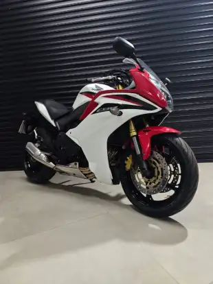 HONDA-CBR 600F-2013