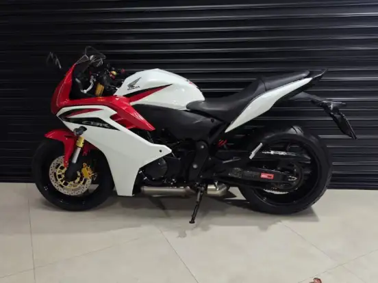 HONDA-CBR 600F HONDA-CBR 600F-2013