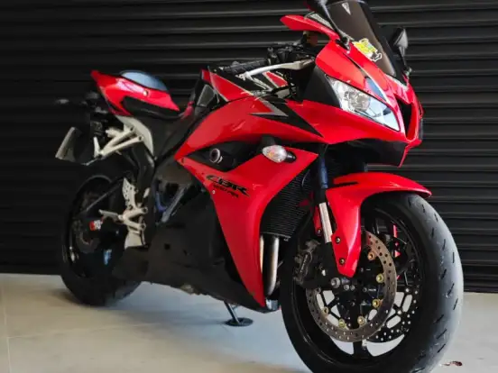 HONDA-CBR 600RR HONDA-CBR 600RR-2010