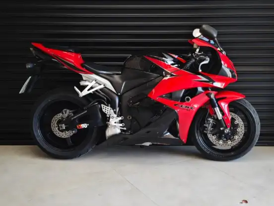 HONDA-CBR 600RR HONDA-CBR 600RR-2010