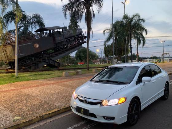 HONDA CIVIC 1.8 LXS 16V FLEX 4P MANUAL