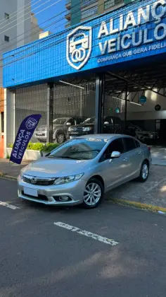 HONDA CIVIC 2.0 LXR 16V FLEX 4P AUTOMÁTICO HONDA CIVIC 2.0 LXR 16V FLEX 4P AUTOMÁTICO