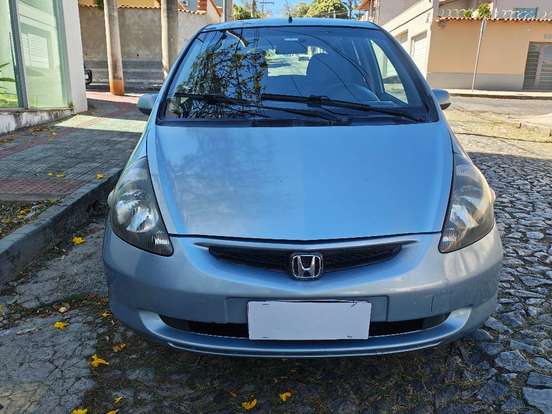 HONDA-FIT-2005