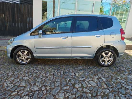 HONDA-FIT-1.5 EX 16V GASOLINA 4P MANUAL HONDA-FIT-2005
