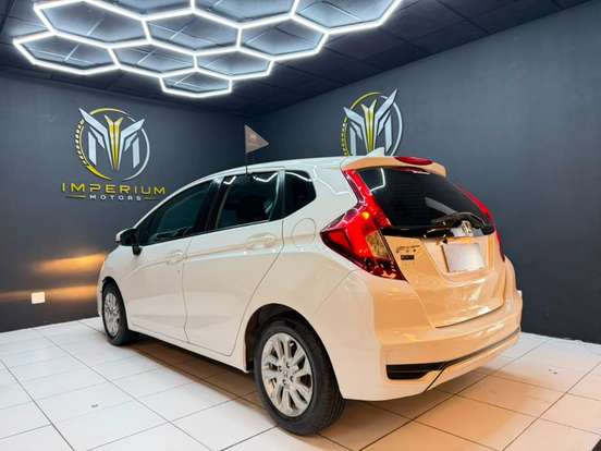HONDA-FIT-2017