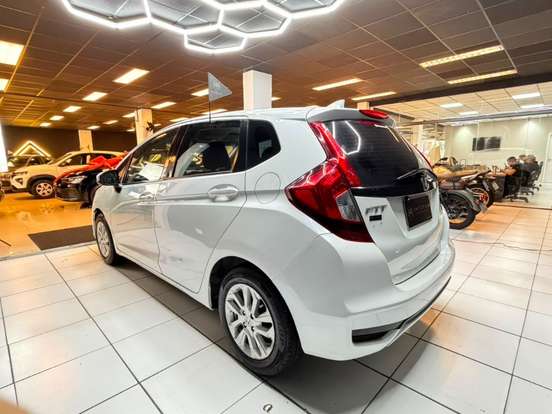 HONDA-FIT-2017