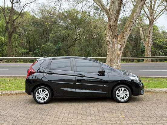HONDA-FIT-2014