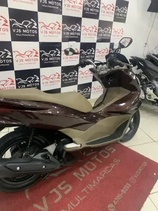 HONDA PCX DLX HONDA PCX DLX