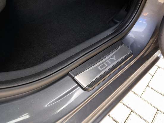 HONDA-CITY-1.5 i-VTEC FLEX HATCH TOURING CVT HONDA-CITY-2022