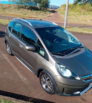 HONDA-FIT-2012
