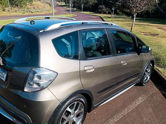 HONDA-FIT-1.5 TWIST 16V FLEX 4P MANUAL HONDA-FIT-2012