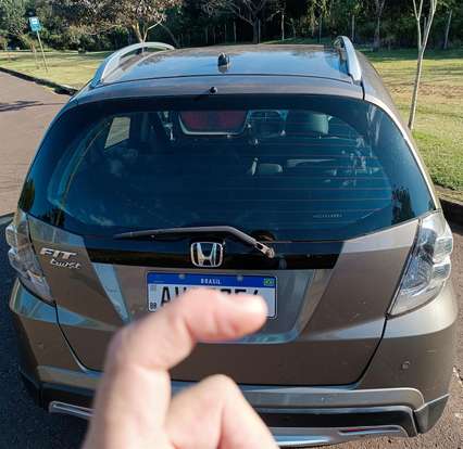 HONDA-FIT-2012