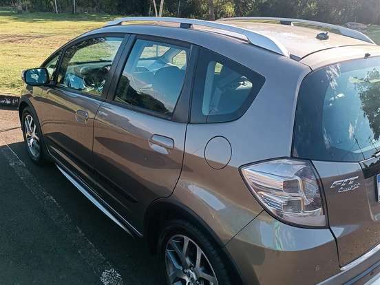 HONDA-FIT-1.5 TWIST 16V FLEX 4P MANUAL HONDA-FIT-2012