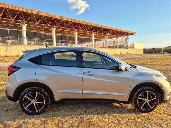 HONDA-HR-V-2019