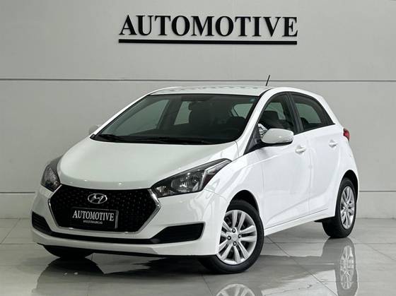 HYUNDAI HB20 1.0 COMFORT PLUS 12V FLEX 4P MANUAL