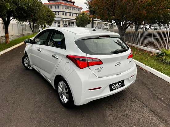HYUNDAI-HB20-1.6 PREMIUM 16V FLEX 4P MANUAL HYUNDAI-HB20-2014