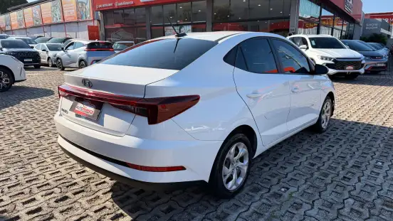 HYUNDAI-HB20S-2025