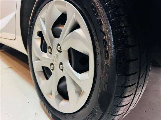 HYUNDAI-HB20S-2025