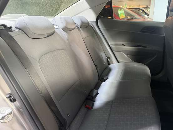 HYUNDAI-HB20S-2024