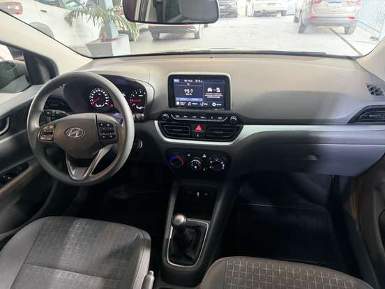 HYUNDAI-HB20S-2024