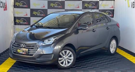 HYUNDAI HB20S 1.6 COMFORT PLUS 16V FLEX 4P AUTOMÁTICO