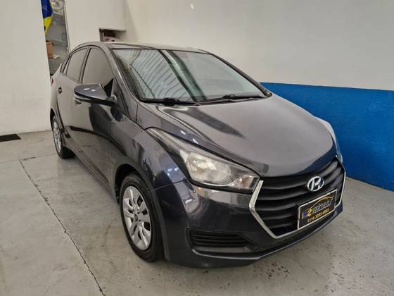 HYUNDAI HB20S 1.6 COMFORT PLUS 16V FLEX 4P AUTOMÁTICO