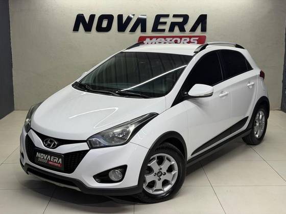 HYUNDAI HB20X 1.6 16V PREMIUM FLEX 4P AUTOMÁTICO