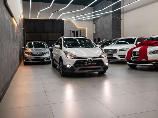 HYUNDAI-HB20X-1.6 16V STYLE FLEX 4P MANUAL HYUNDAI-HB20X-2019