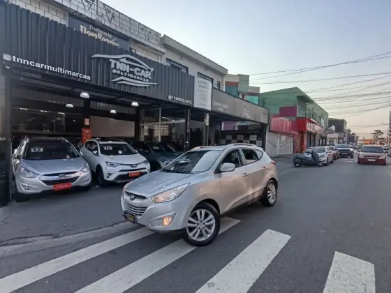 HYUNDAI IX35 2.0 MPFI GLS 4X2 16V GASOLINA 4P MANUAL HYUNDAI IX35 2.0 MPFI GLS 4X2 16V GASOLINA 4P MANUAL