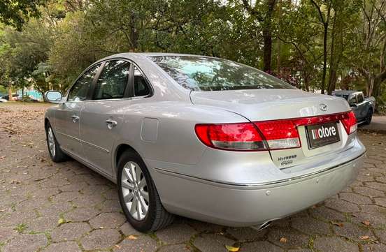 HYUNDAI-AZERA-2009
