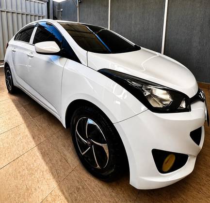 HYUNDAI HB20S 1.0 COMFORT PLUS 12V FLEX 4P MANUAL
