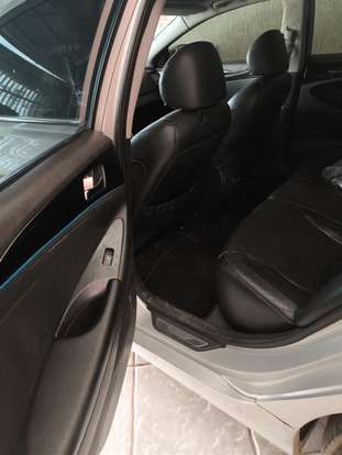 HYUNDAI-SONATA-2011