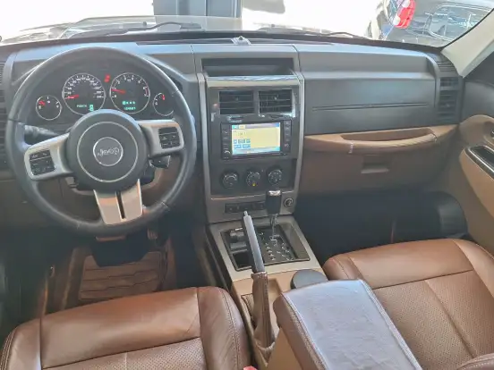 JEEP-CHEROKEE-3.7 LIMITED 4X4 V6 12V GASOLINA 4P AUTOMÁTICO JEEP-CHEROKEE-2012