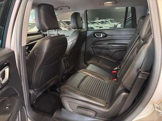 JEEP-COMMANDER-2022