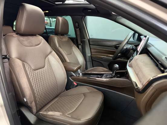 JEEP-COMMANDER-2.0 TD380 TURBO DIESEL OVERLAND AT9 JEEP-COMMANDER-2023
