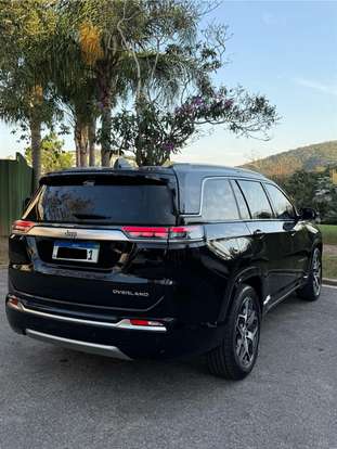 JEEP-COMMANDER-2024
