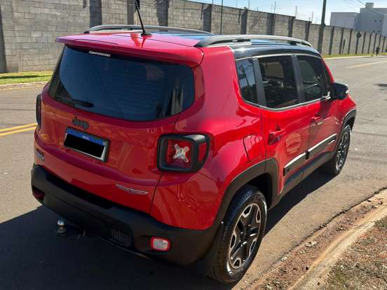 JEEP-RENEGADE-2.0 16V TURBO DIESEL TRAILHAWK 4P 4X4 AUTOMÁTICO JEEP-RENEGADE-2015