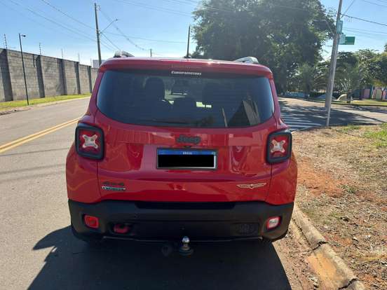 JEEP-RENEGADE-2.0 16V TURBO DIESEL TRAILHAWK 4P 4X4 AUTOMÁTICO JEEP-RENEGADE-2015