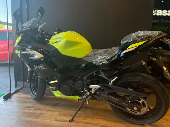 KAWASAKI NINJA 500 SE KAWASAKI NINJA 500 SE
