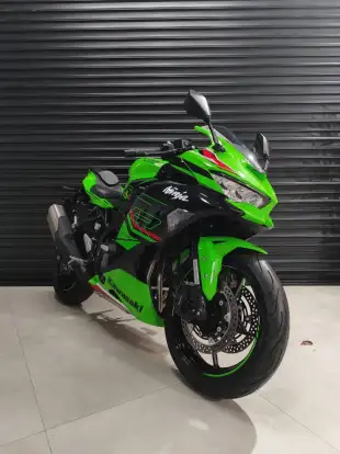 KAWASAKI-NINJA ZX-4R-2023