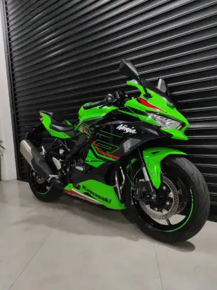 KAWASAKI-NINJA ZX-4R-2023