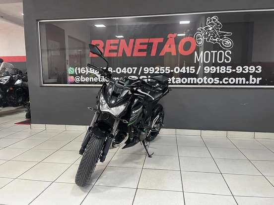 KAWASAKI-Z800 KAWASAKI-Z800-2013