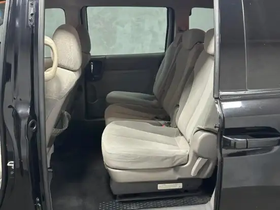 KIA-CARNIVAL-3.5 EX V6 24V GASOLINA 4P AUTOMÁTICO KIA-CARNIVAL-2011
