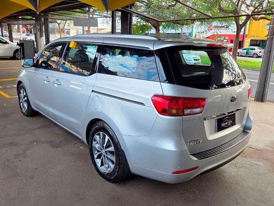 KIA-CARNIVAL-3.3 EX V6 24V GASOLINA 4P AUTOMATICO KIA-CARNIVAL-2015