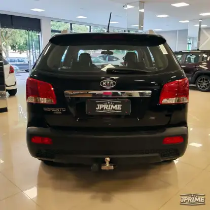 KIA-SORENTO-2010