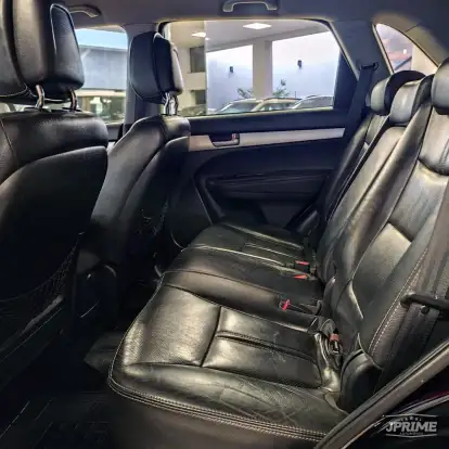KIA-SORENTO-2010