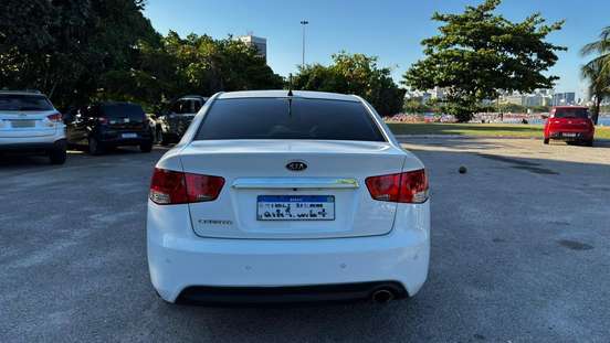 KIA-CERATO-2012